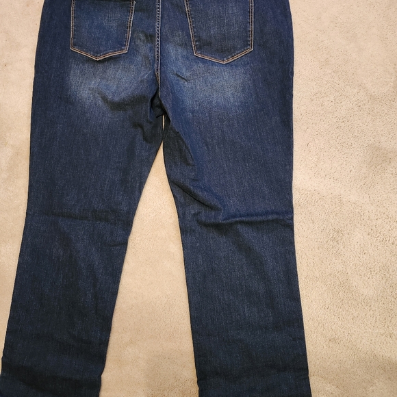 NWT womens jeans . Straight cut. size 22W - Picture 5 of 7